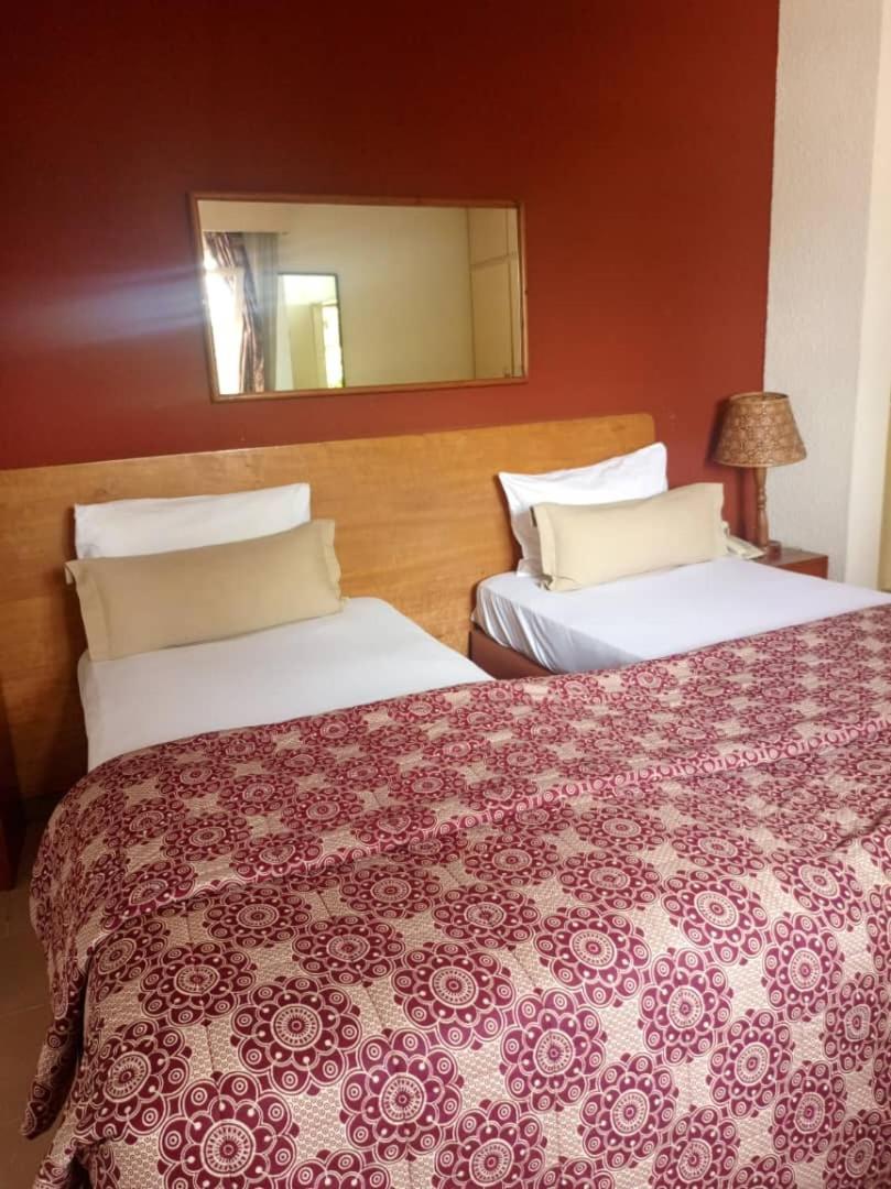 Hotel Le Marly Абиджан Экстерьер фото