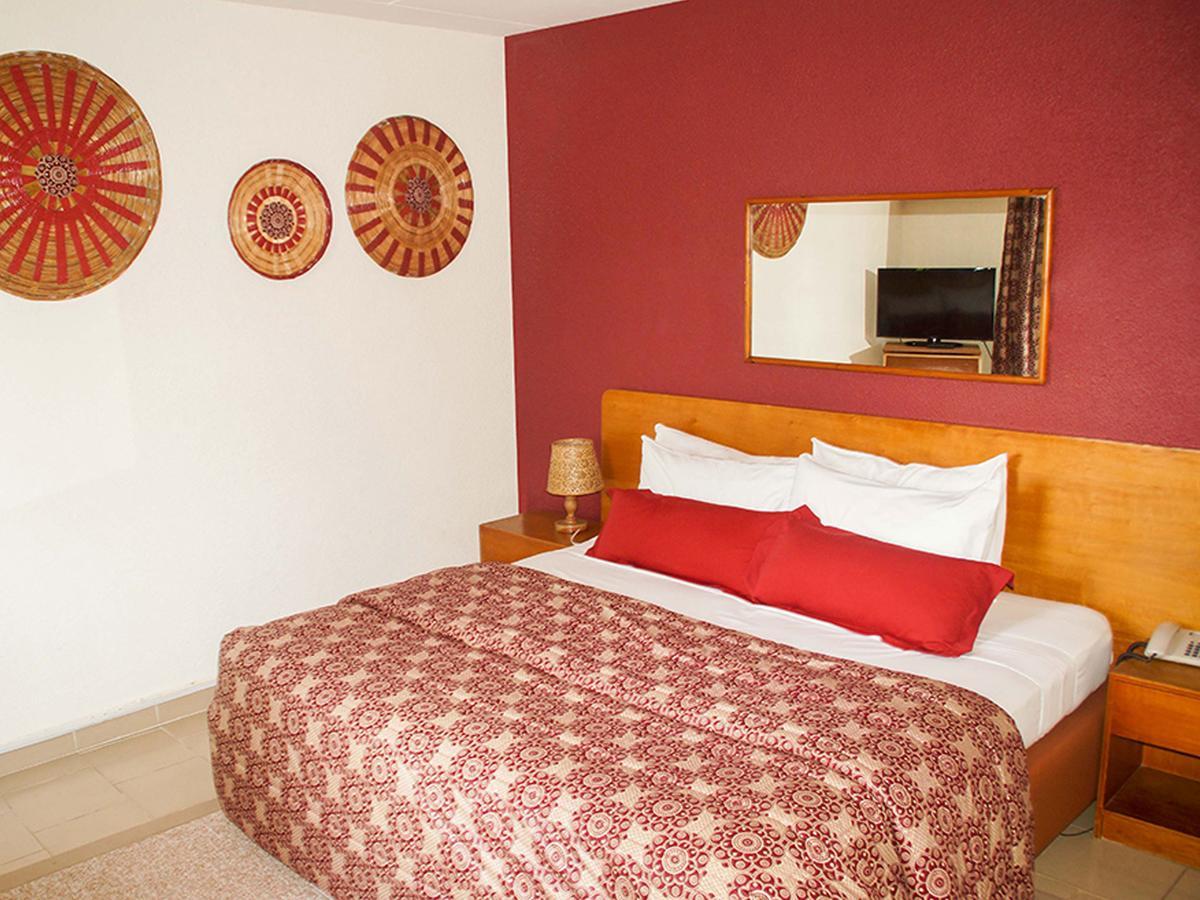 Hotel Le Marly Абиджан Экстерьер фото
