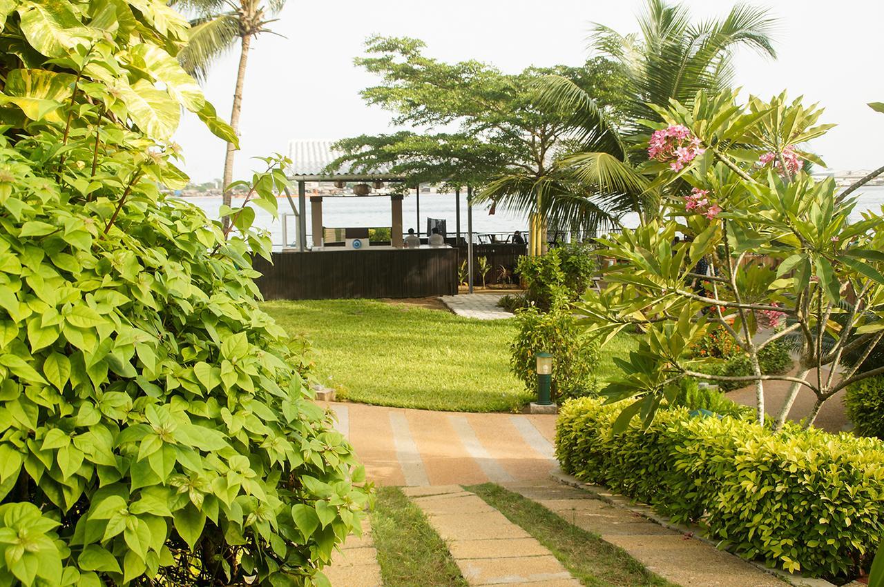 Hotel Le Marly Абиджан Экстерьер фото